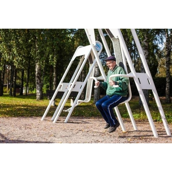 Outdoor Bodyweight Leg Press